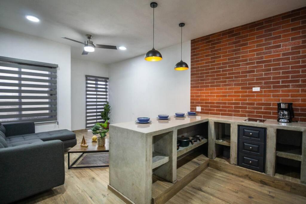 Lomas Del Sol #6 Apartment *